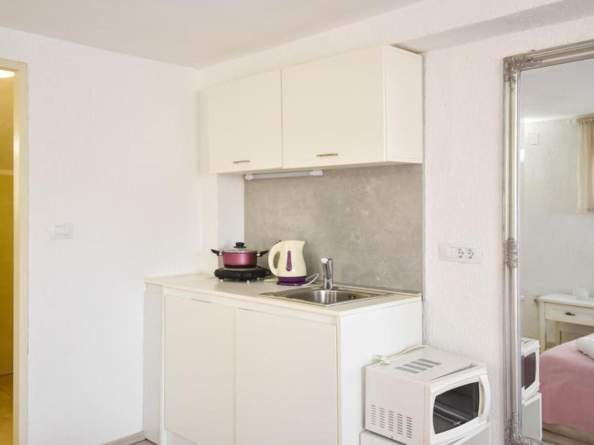 Studios Barre With Jacuzzi Rovinj Bagian luar foto