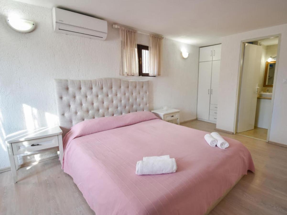 Studios Barre With Jacuzzi Rovinj Bagian luar foto