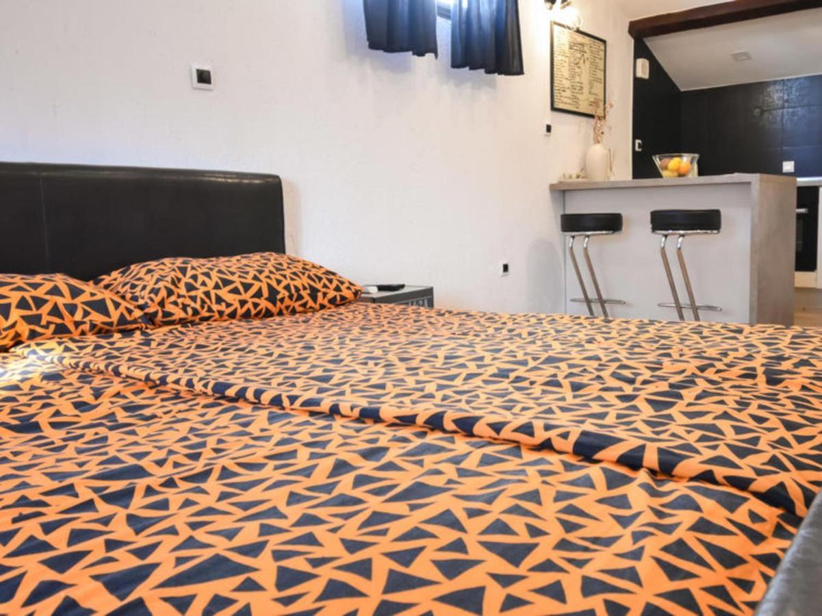 Studios Barre With Jacuzzi Rovinj Bagian luar foto