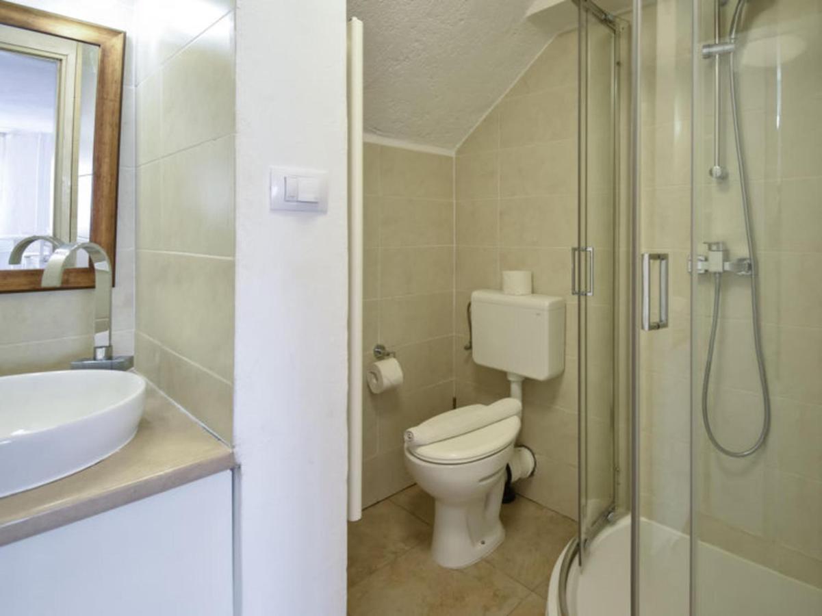 Studios Barre With Jacuzzi Rovinj Bagian luar foto